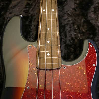 Fender Japan Fretless P-Bass 1999 image 13