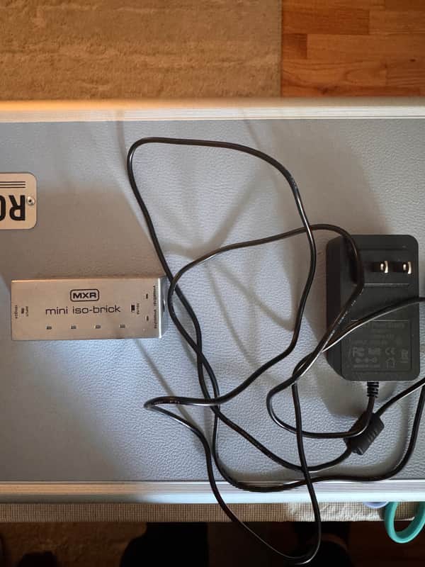 MXR M239 Mini Iso-Brick Power Supply