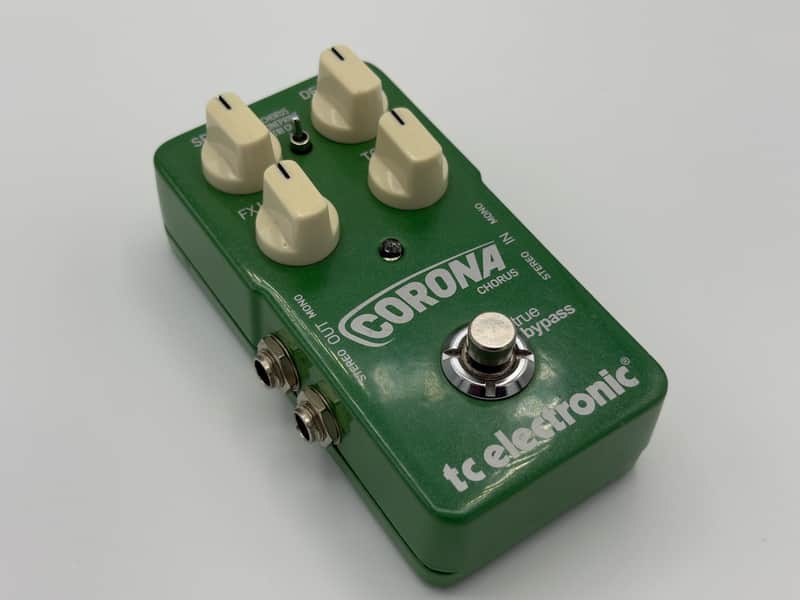 TC Electronic Corona Chorus 2011 - Present - Green image 1