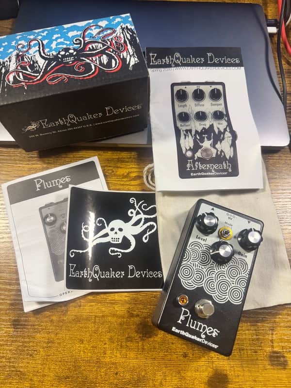 EarthQuaker Devices Plumes Small Signal Shredder