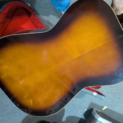Dobro D60 - Sunburst image 2