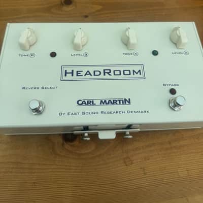 Carl Martin HeadRoom 2010s - White image 1
