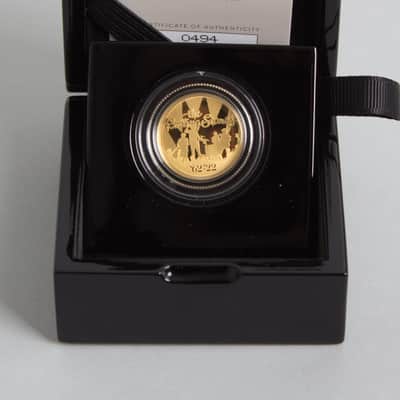 Royal Mint 1/4 ounce Rolling Stones Sixty Commemorative Gold Proof Coin. (2022) - gold finish image 2