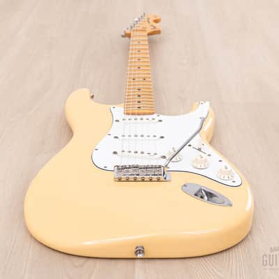 2001 Fender Yngwie Malmsteen Stratocaster ST71-140YM Yellow White, Near-Mint w/ Tweed Case & Hangtag, Japan image 11