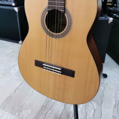 Yamaha CG-101M Classical guitar 4/4 Natural image 1