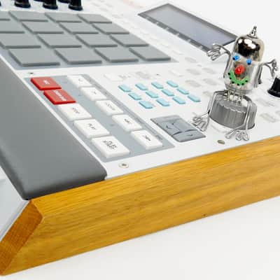 Akai MPC Renaissance Sampler Synthesizer +Wood + Neuwertig +OVP + 1.5J Garantie image 5