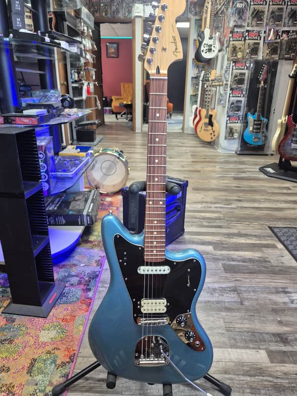 Fender Player Jaguar HS with Pau Ferro Fretboard 2022 Tidepool