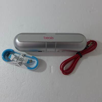 Beats by Dre Beats by Dr. Dre Beats Pill 2.0 Speaker System Wireless Speaker 2.0 Silver image 3