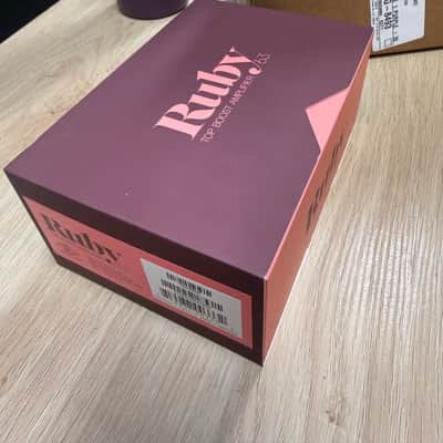 Universal Audio Ruby ’63 Top Boost Amplifier 2022 - Present - Ruby / Silver image 4