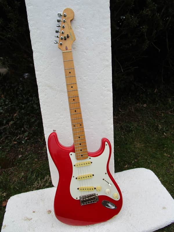 Fender Squier Stratocaster Guitar, 1984-1987, Japan, Serial # E642167, Torino Red, Gig Bag image 1