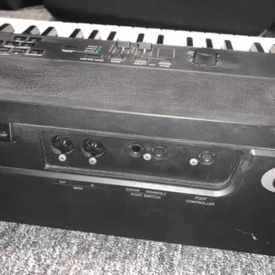 Yamaha CP40 Graded Hammer Stage Piano 2010s - Black image 9