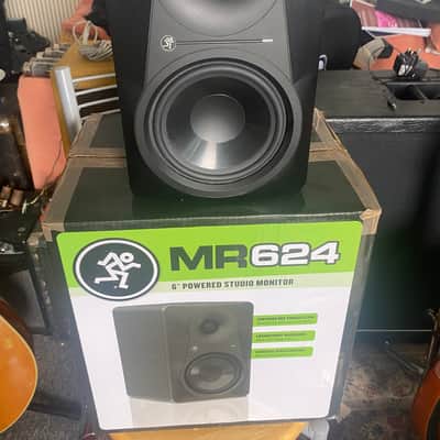 Pair of Mackie MR624 6.5" Active Studio Monitors boxes and packaging image 8