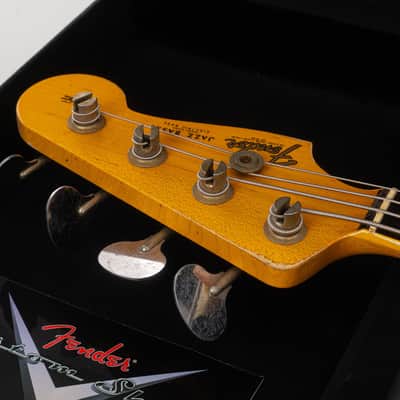 Fender Custom Shop '64 Jazz Bass Heavy Relic Limited Edition 4-String Bass Guitar, Rosewood Fingerboard, 3-Color Sunburst image 4
