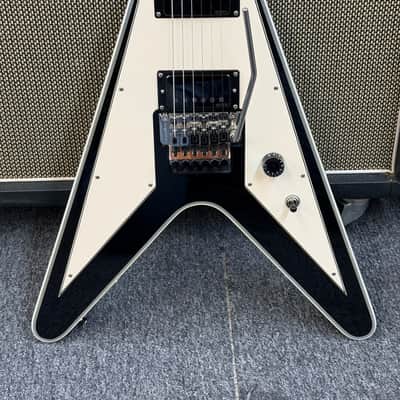 Epiphone Richie Faulkner Signature Flying V Custom 2017 - 2019 - Ebony image 1