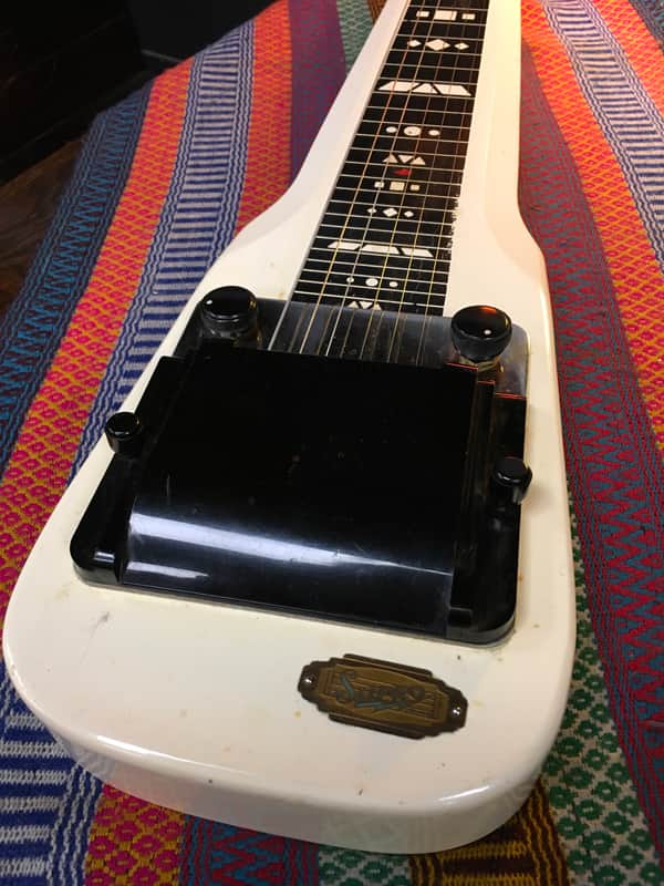 1960’s Supro Comet 1410 Lap Steel image 1