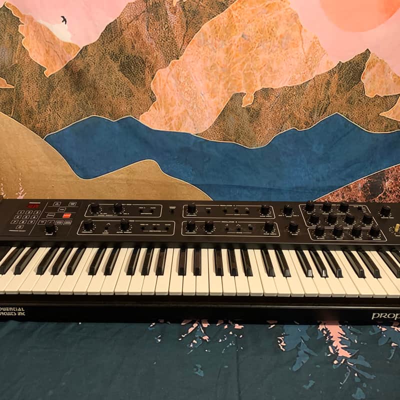 1982 – 1985 Sequential Prophet 600 61-Key 6-Voice Polyphonic S…