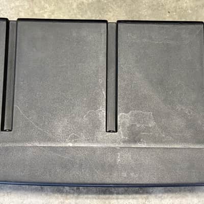 Behringer Europower PMH660M Ultra Low Noise 600 Watt Powered Mixer; Tested image 9
