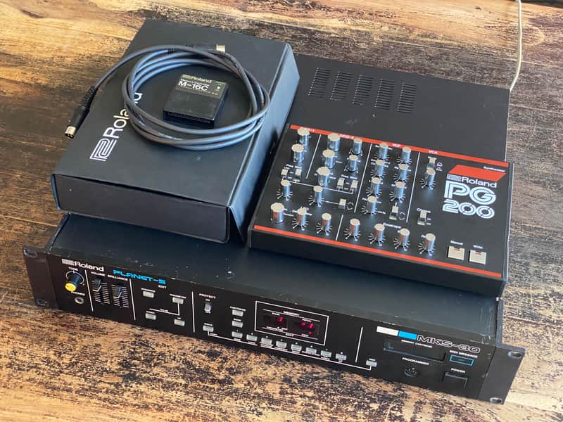 Roland MKS-30 with PG-200 Controller + M16C RAM Cartridge image 1