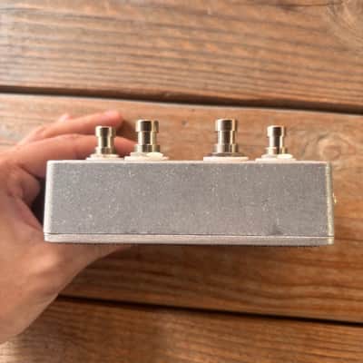 Saturnworks 4-Way Active Buffered Guitar Splitter Pedal with Switches image 2