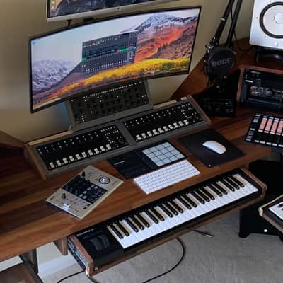 1 of 2 Softube Console 1 Fader USB DAW Control Surface 2019 - Gray image 2