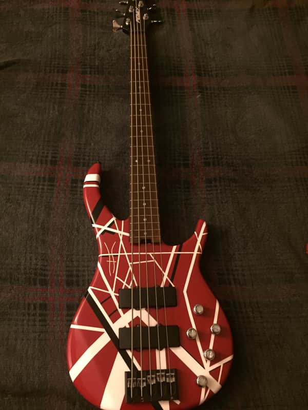 Peavey GV 5 string bass - graphite neck image 1