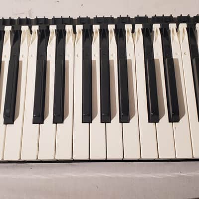 Yamaha CLP-911 key assembly - full assembly with LMH contact boards and strips image 3