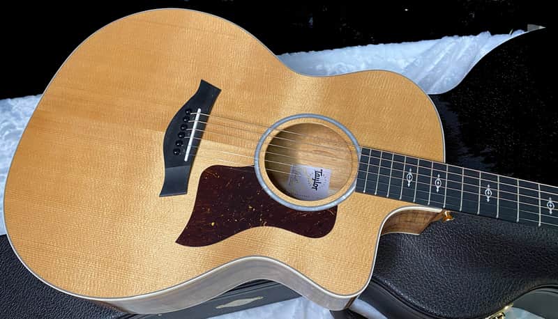Taylor 214ce-K DLX | Reverb