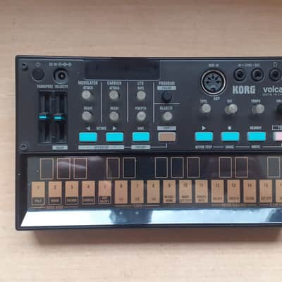 Korg Volca FM Digital Synthesizer with Sequencer