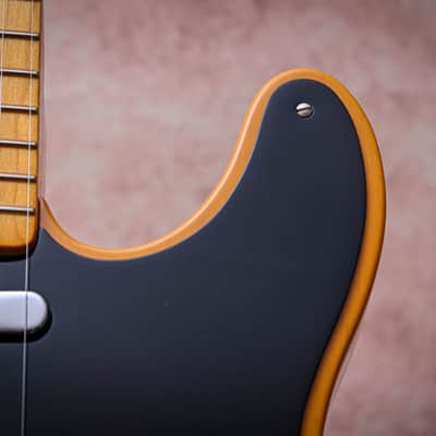 FENDER USA American Vintage '52 Reissue Telecaster "Butterscotch Blonde + Maple" (2011) image 8