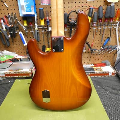 Ernie Ball Music Man Sabre 1988 - Honeyburst - GREAT BASS!! image 3