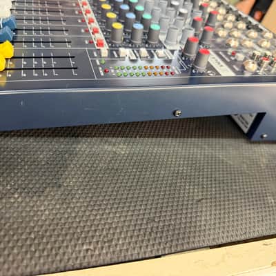Soundcraft EPM-8 Multi-Format 8-Channel Mixer 2010s - Blue image 7