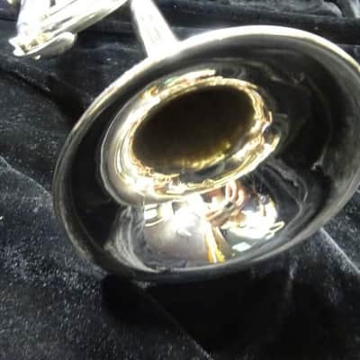 Yamaha YTR-8335RGS Trumpet B♭ (Used) image 8