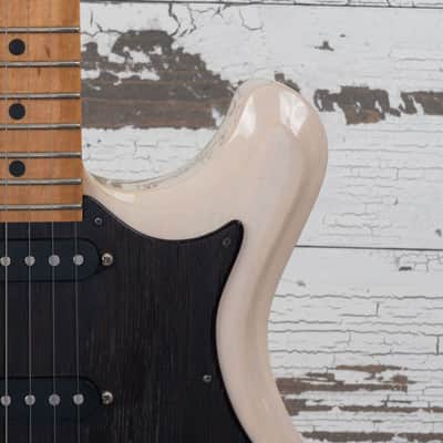 Knaggs Choptank T3 - Mary Kaye Blonde image 10