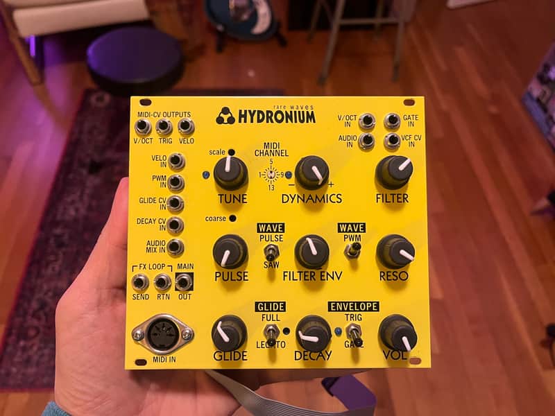 Rare Waves hydronium