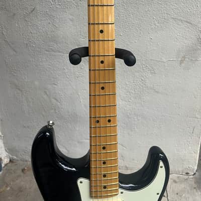 Fender American Professional II Stratocaster with Maple Fretboard 2020 - Present - Black image 14