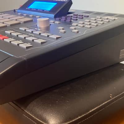 Akai MPC3000LE MIDI Production Center 1999 - 2001 - Black image 5