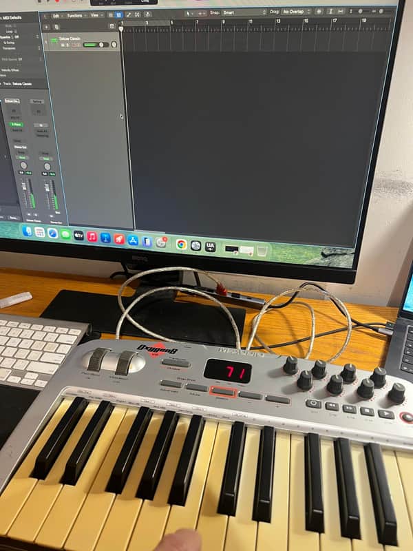 M-Audio Oxygen 8 V2 25-Key USB MIDI Controller Bild 1