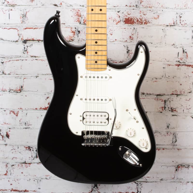 Fender - 2023 MIM Player Stratocaster HSS - Electric Guitar - Black - USED