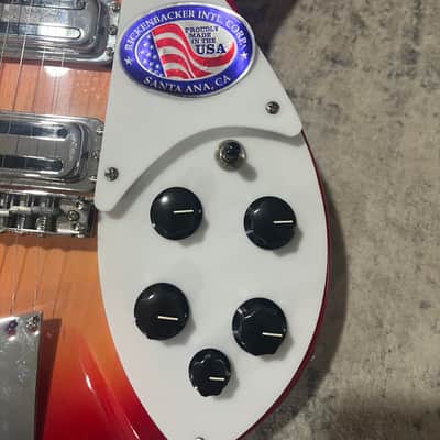 Rickenbacker 350/V63 1999 - Fireglo image 3
