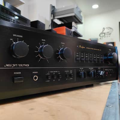 Accuphase E 205 - Black image 3