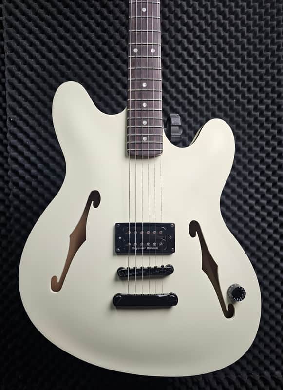 Fender Tom DeLonge Starcaster 2024 - Present - Olympic White image 1
