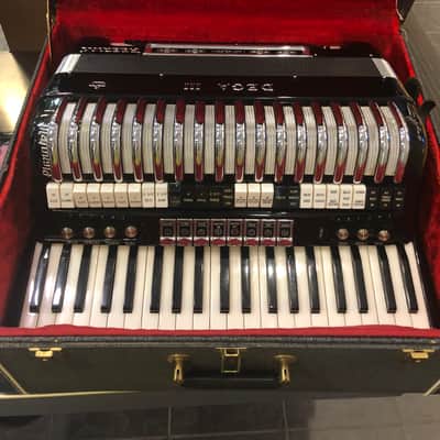 Exceptional find……Pignatelli electronic accordion DEGA 111 1960’s - Black image 14