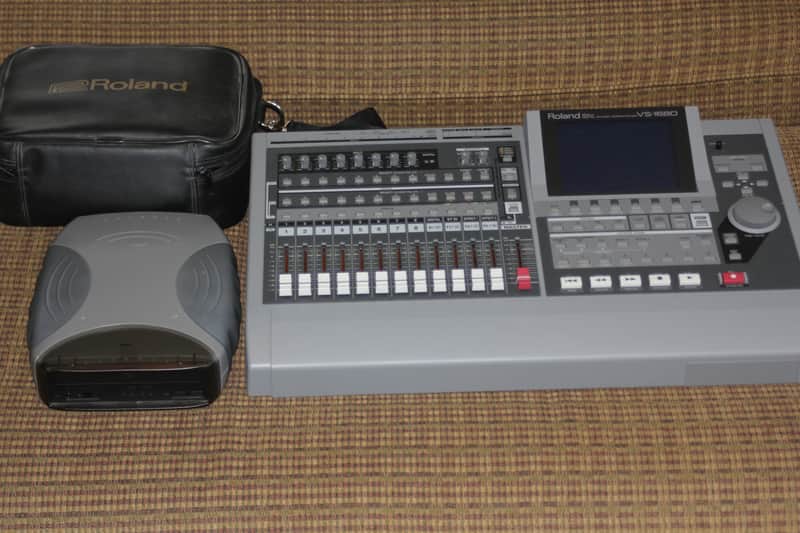 Roland VS-1680 24-Bit Digital Studio Workstation | Reverb Canada