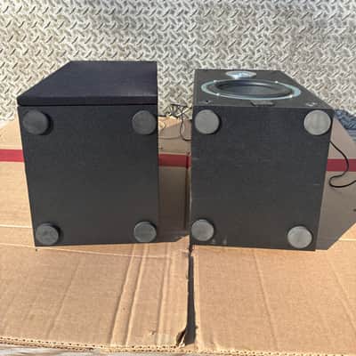 ONN Model 100008403 Bluetooth Wireless Channel 2.1 Stereo Bookshelf Speaker image 9