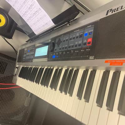 rare Roland Prelude V2 w/ Latin Collections 2000s image 4