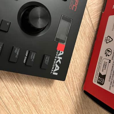 Akai MPC Studio Music Production Controller MK 2 image 9