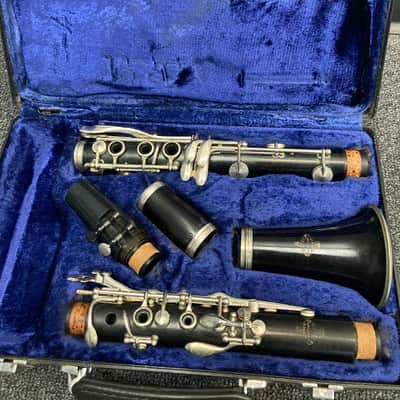 Buffet Crampon E11 Bb Clarinet image 1
