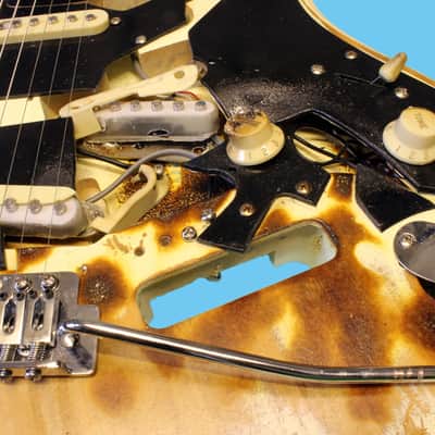 End of the Road Stratocaster in Arctic White -looks smashed but plays perfectly image 6