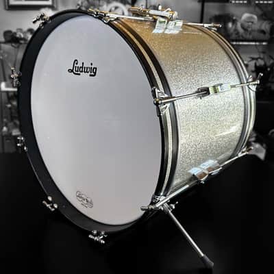 Ludwig No. 996-1 Club Date Outfit Drum Set (8x12"/14x14"/14x20") w/ Keystone Badges 1967 - Silver Sparkle image 15
