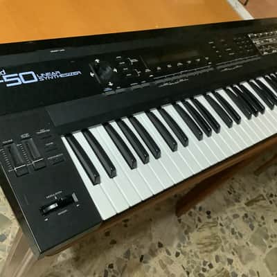 Roland D-50 + Programmer - 61-Key Linear Synthesizer 1987 - 1992 - Black- serial 874300